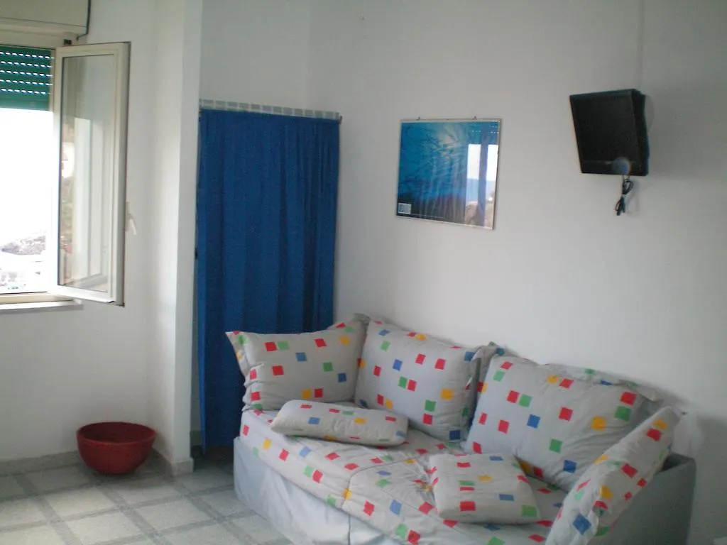 Cottage Del Mare Isola di Ustica 0*,  Italia